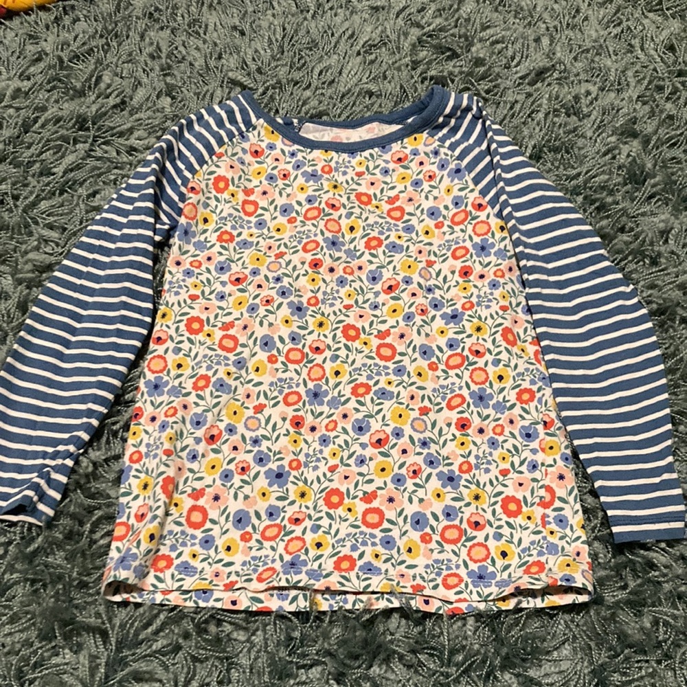 Floral raglan long sleeved shirt